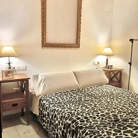 Apartment Art Gallery Triana *